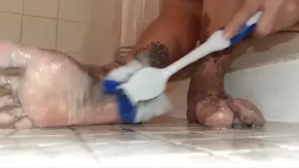 Scrubbing & washing Dirty Filthy Feet Soles & Toes