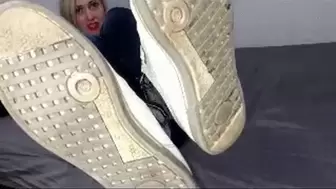Old Shoes Bitch(small version)