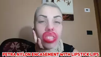 Petra nylon encasement with lipstick lips - Full HD