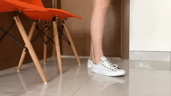 CONVERSE SNEAKERS SO INCREDIBLY UNCOMFORTABLE SHOES - MP4 Mobile Version