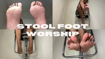 Stool Foot Worship (MP4)
