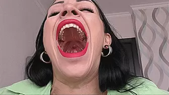 yawning at work mp