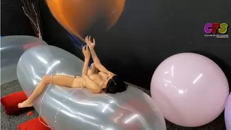 Dazz Vibrates, Pops and Plays with HUGE Balloons CAM 2 4K (3840x2160)