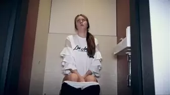 Toilet during flu mp4 HD