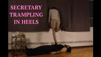 Secretary Trampling in Heels - {SD}