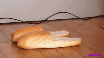 Amazon Woman's Bread Slippers HD
