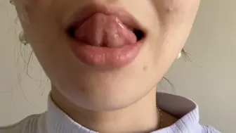 Aurora's Bodacious Tongue