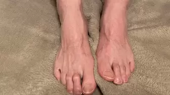 Masturbating and showing off my feet