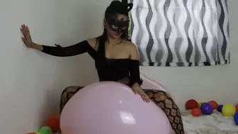 Sexy Cat Woman Kate Pumps To Pop While On Top