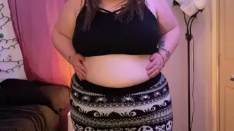 My Belly And Ass In Leggings