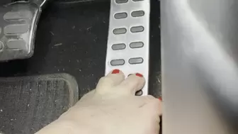 Revving Barefoot with my sexy Red Toes