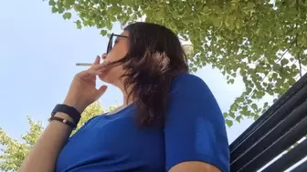 Sexy smoking in Milano 4k avi