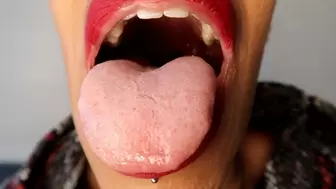 Macro lens tongue views
