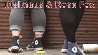 Crush with Iffelmaus and Rosa Fox in Converse Cucks All Stars