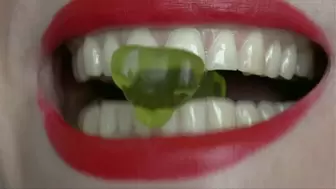 Your sharp teeth are so perfecft MP4 HD 720p