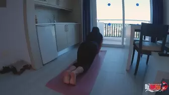 He took out his dick and began to masturbate on Stepmom's ass while the stepmom was doing yoga Got a blowjob and cum in her mouth