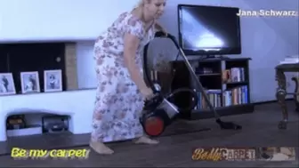 Jana Schwarztry her own old vacuum
