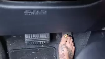 Barefoot Driving Foot Fetish Voyeur cam Latina Milf Sexy Wiggly Toes