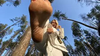 KARATE SELFDEFENSE IN THE FOREST