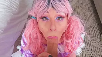 mature sissy worships cock