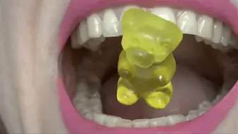 I love it how your cut and bite and saw the cheeky gummy bears WMV FULL HD 1080p