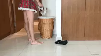 SCHOOLGIRL WITH FUNGUS FEET IN TROUBLE - MP4 HD