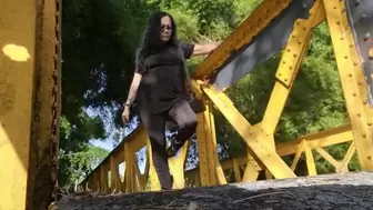 Latina Milf Giantess Lola Toe Tapping Stomping in Stappy Silver Sandals Shoe Play on a loud Old Metal Bridge avi