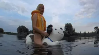 Alla hotly fucks a rare inflatable puppy on the lake and wears an inflatable vest for safety!!!