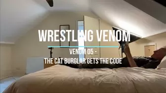 Venom 05 - The Cat Burglar Gets The Code