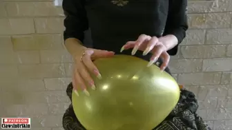Nails In Action - scratching to popping next balloons