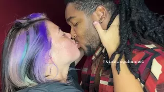 Brannigan and Tabitha Kissing Video 1 - WMV