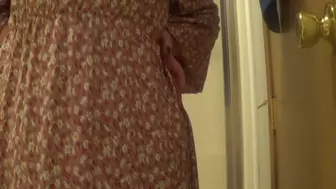 BBW Jiggly Strip Tease and Shower