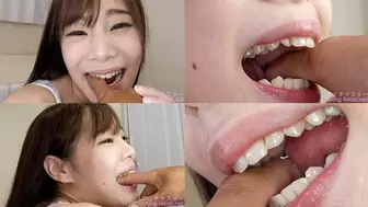 Rino - Biting by Japanese cute girl part2 bite-208-3