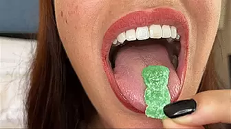 Karly Salinas & Vicky Vixxx Devour Shrunken Gummy Losers (SD 720p WMV)
