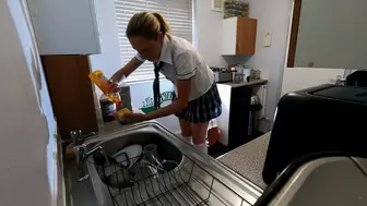 Danielle Does The Dishes