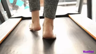 Barefoot Treadmill Walking - HD MP4