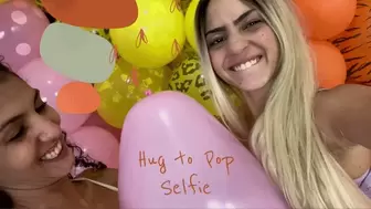 Hug To Pop Selfie !