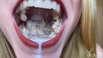 Eating cheerios with milk full HD mp4