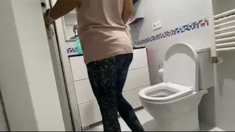 spy me on toilet