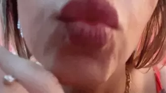 Green Holiday Lipstick (HD) WMV