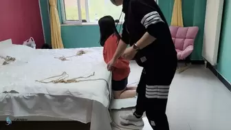 Painful pussy tied up(Chinese model XueYing)