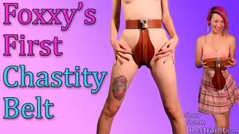 Foxxys First Chastity Belt (First time ever!)