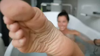 Pledge Your Devotion to My Wrinkled Soles (4K MP4)