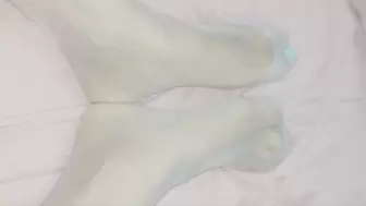 Pantyhose stocking nylon fetish feet legs vintage white claro