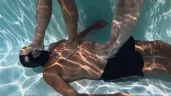 DOMINIQUE & GABRIELLA - UNDERWATER trampling (EXTREME AND INSANE CLIP!) - (For mobile devices)