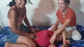 6 Minutes Kristina is tickled in the abdomen and armpit by Sinay and Fernanda
