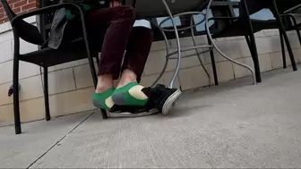 Starbucks waiteress airing out filthy socks on break shoeplaying dirty sneakers foot fetish in public SD