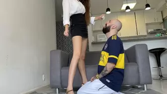 Licking the alpha male's cum on Paulinha's feet