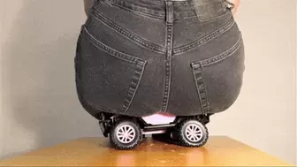 Olivia Toy Car Buttcrush and Crush