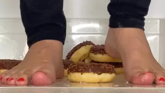 Barefoot crush donuts Ashley